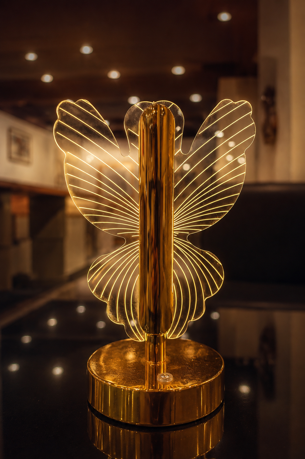 VIBE CART rechargeable LED lamp, butterfly design, lit up